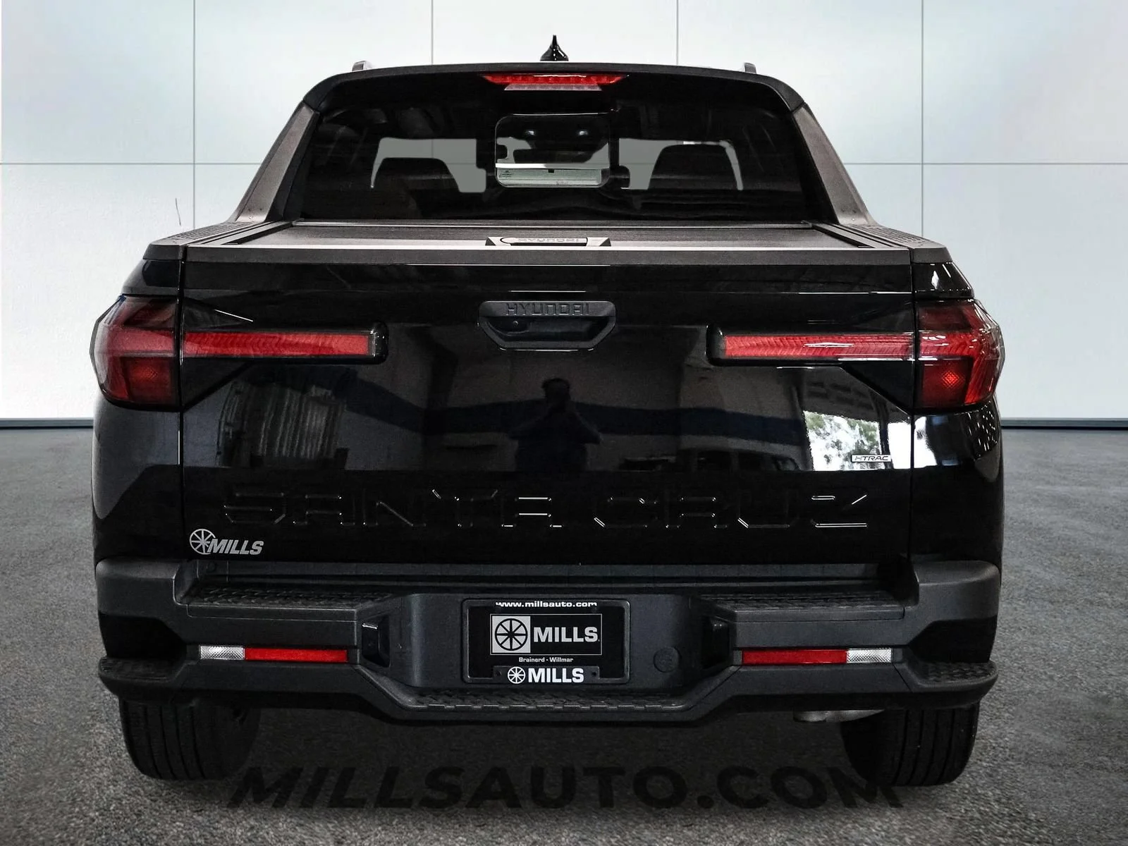 Used 2025 Black Hyundai SEL Activity image 7