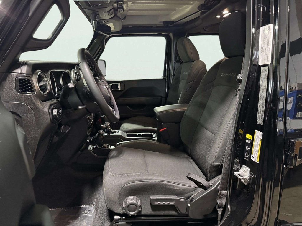 Used 2023 Black Jeep Sahara image 22