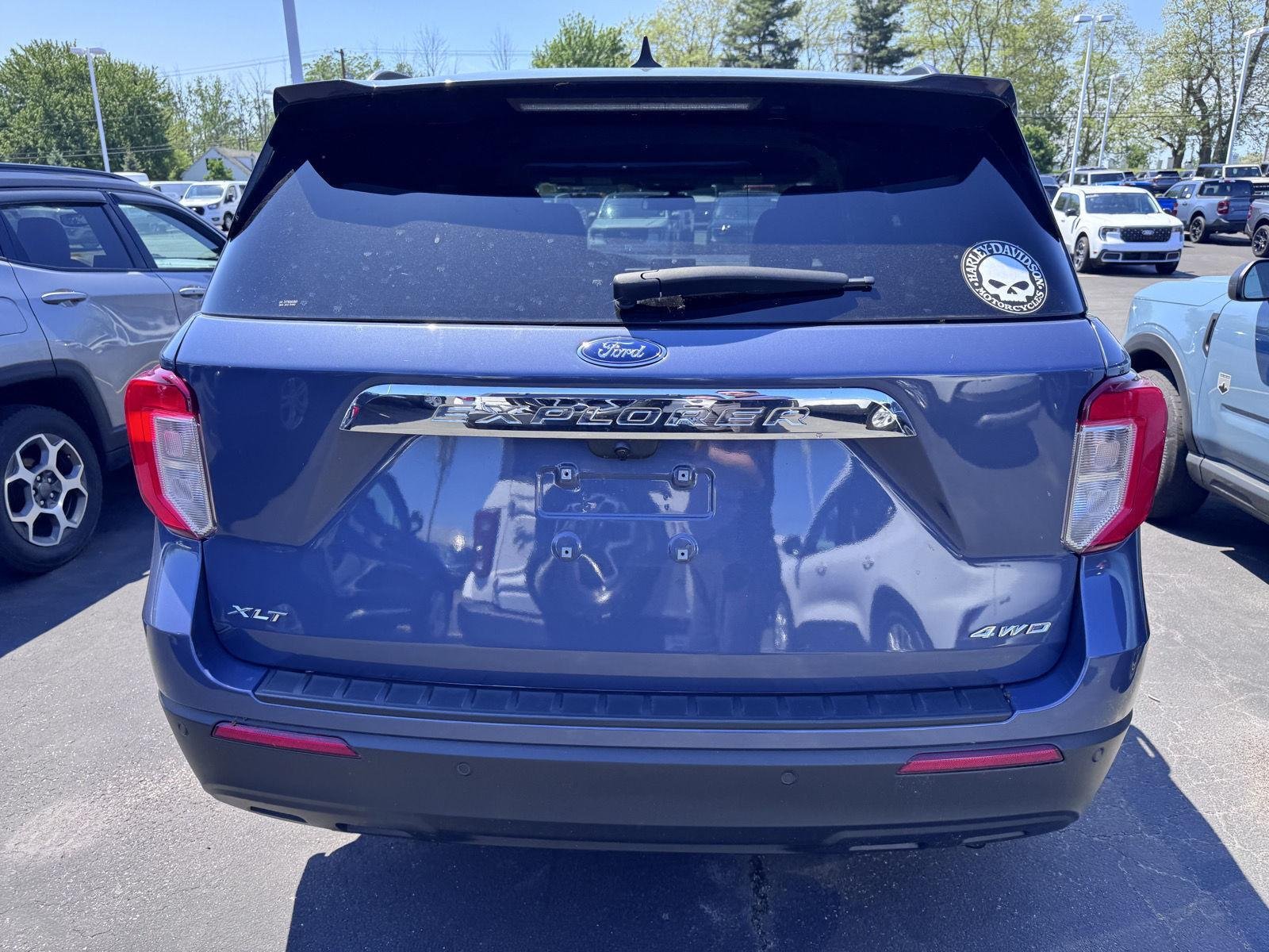 Used 2021 Infinite Blue Metallic Tinted Clearcoat Ford XLT image 5