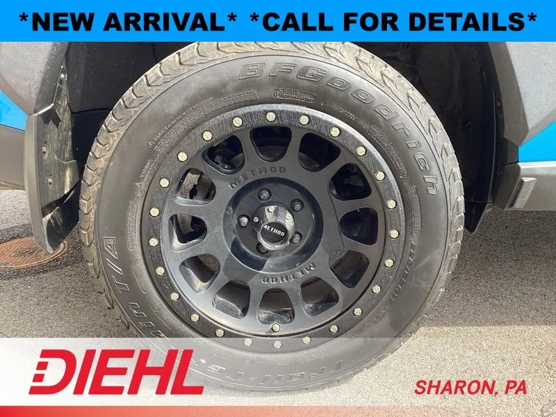 Used 2019 Blue Toyota Adventure image 9