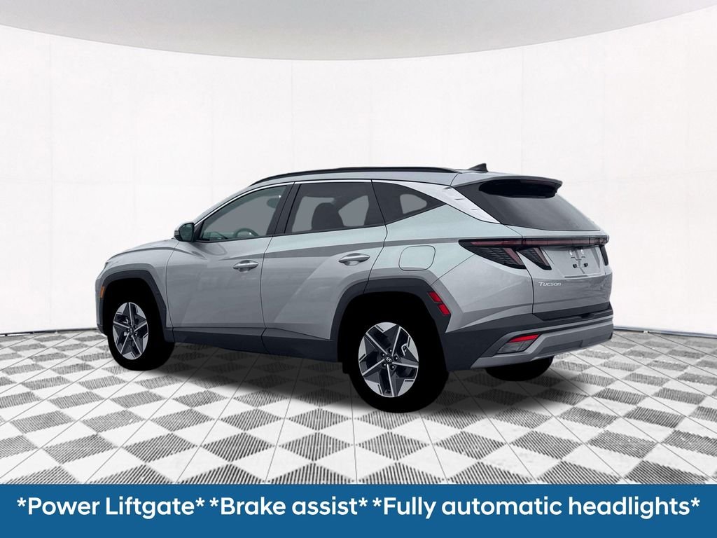 New 2026 Silver Hyundai SEL Premium image 7