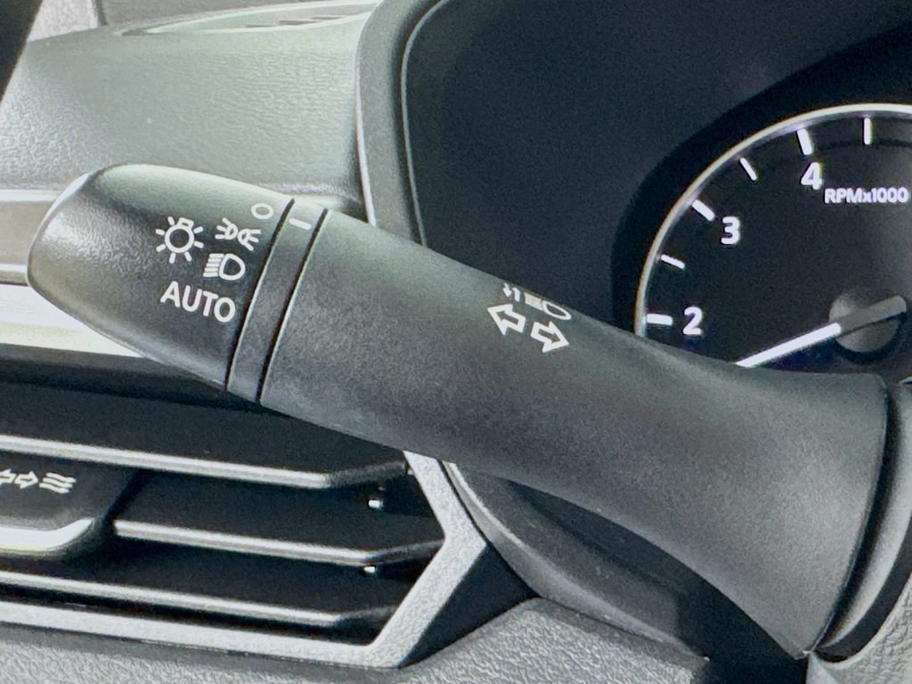 2025 Nissan Altima SV - Photo 13