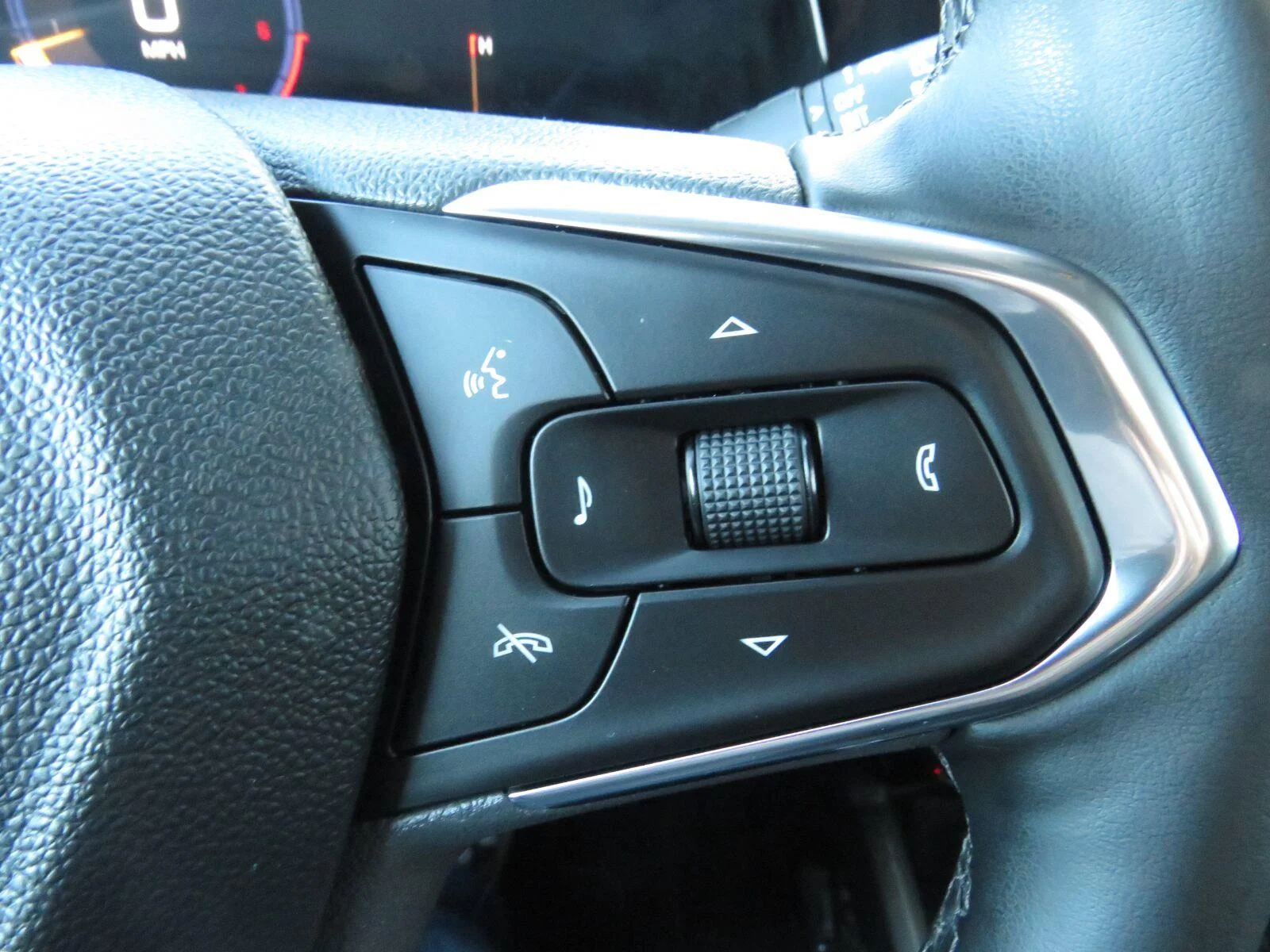 Used 2026 Mosaic Black Metallic Chevrolet LT image 33