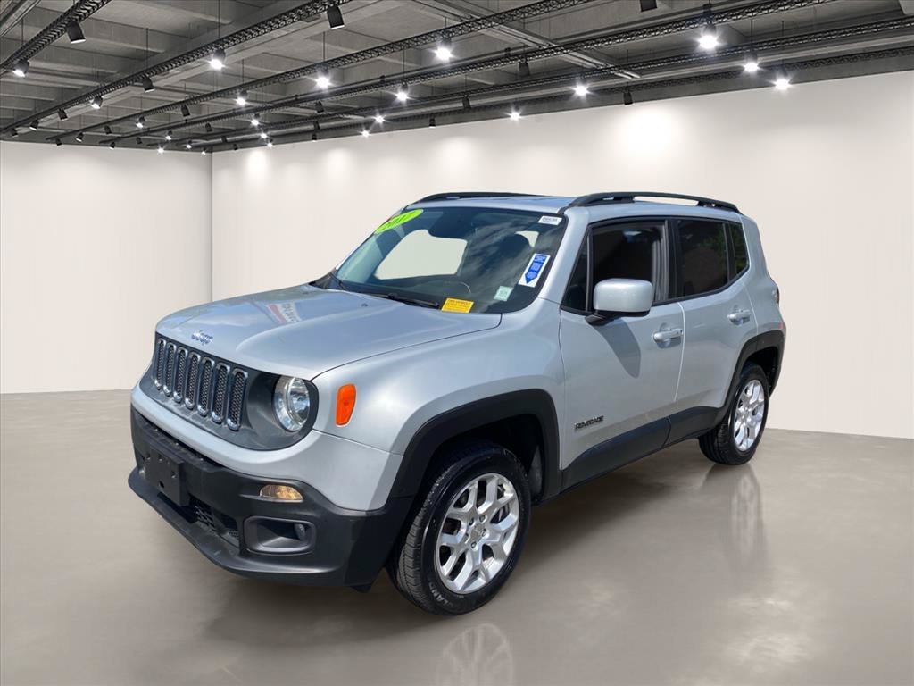 Used 2017 Glacier Metallic Jeep Latitude image 3
