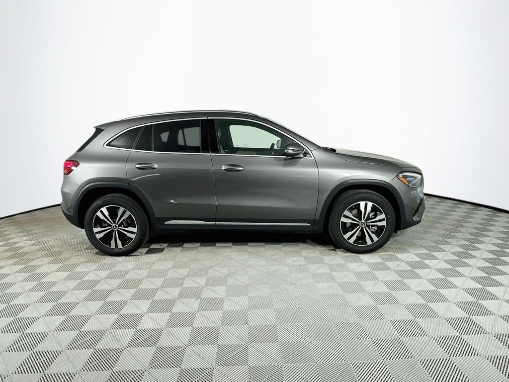 Used 2026 Gray Mercedes-Benz GLA 250 image 8