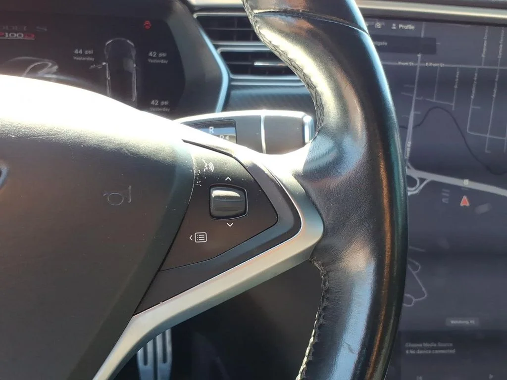 Used 2016 Silver Tesla P100D image 18