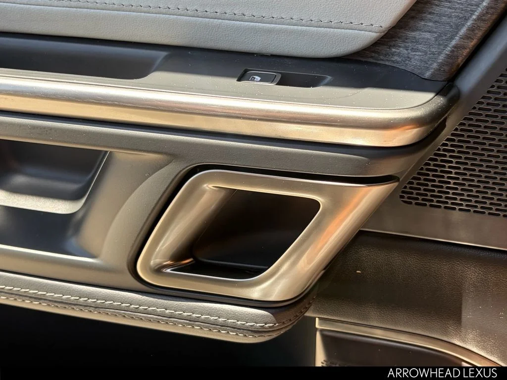 Used 2023  Rivian Adventure image 28