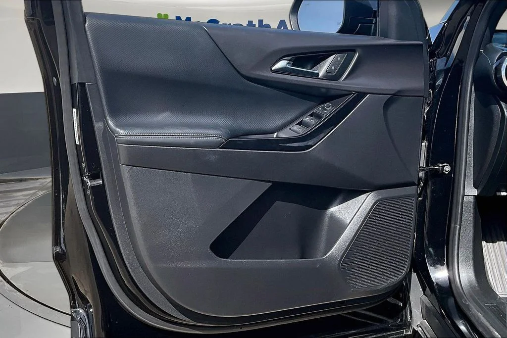2025 Chevrolet Equinox LT - Photo 23