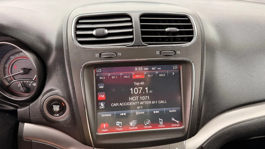 Used 2020 Red Dodge Crossroad image 20