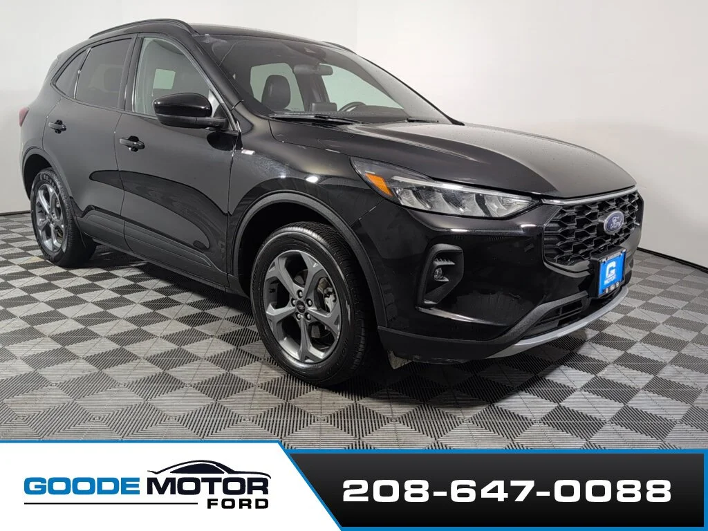 Certified Used 2025 Black Metallic Ford ST-Line Select image 2