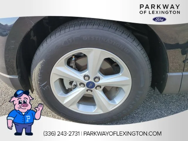 Used 2016 Black Ford SE image 10