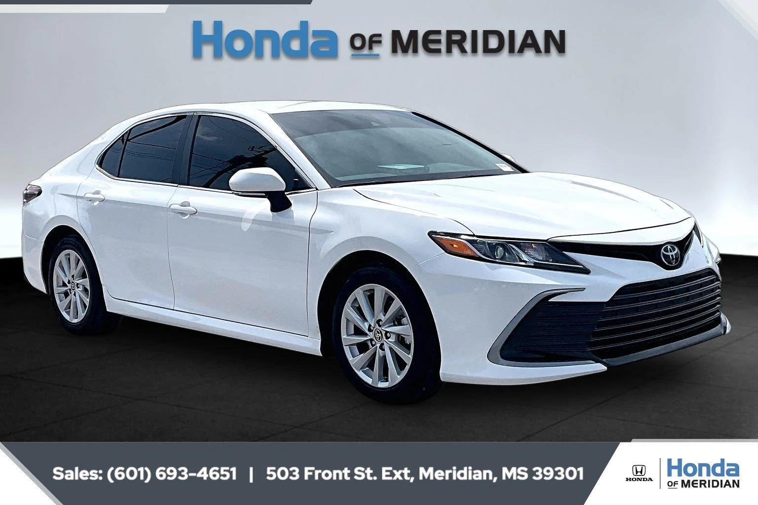Used 2024 Ice Cap Toyota LE image 1