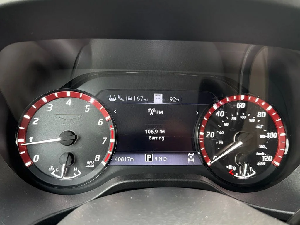 Used 2024 White Nissan PRO-4X image 23