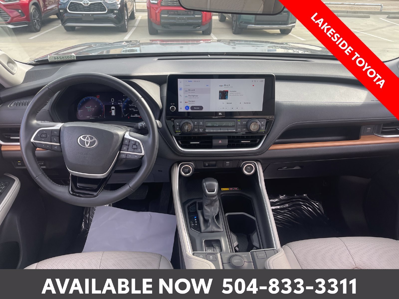 Certified Used 2025  Toyota Limited image 24