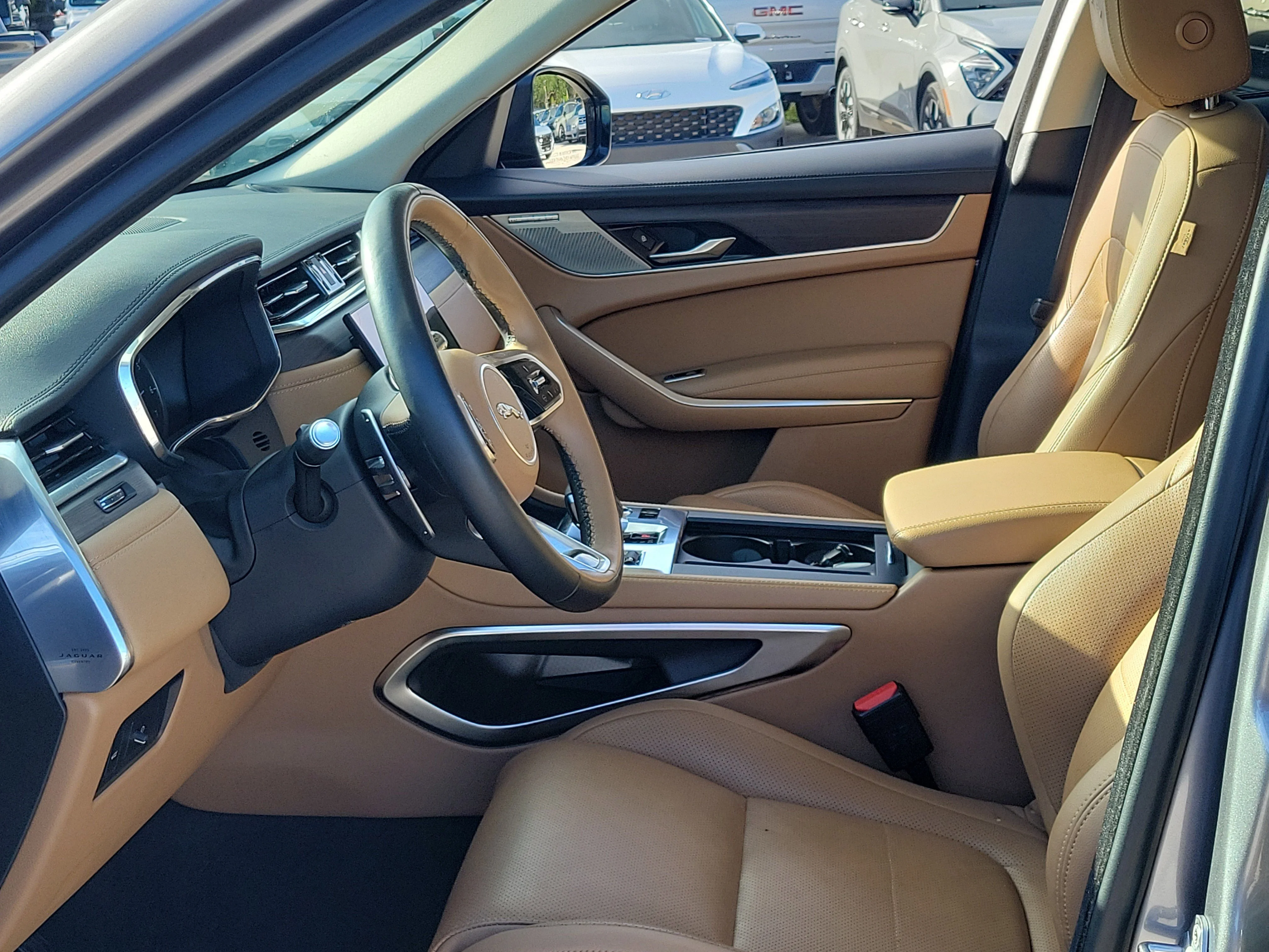 Used 2022 Gray Jaguar S image 22