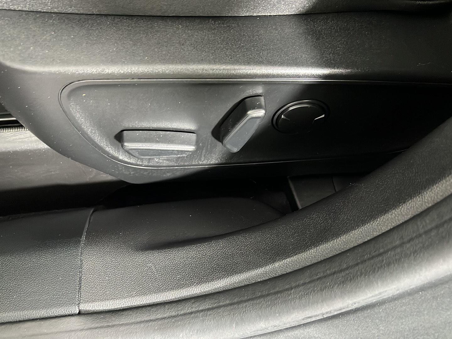 Used 2023 Gray Metallic Ford Active image 16