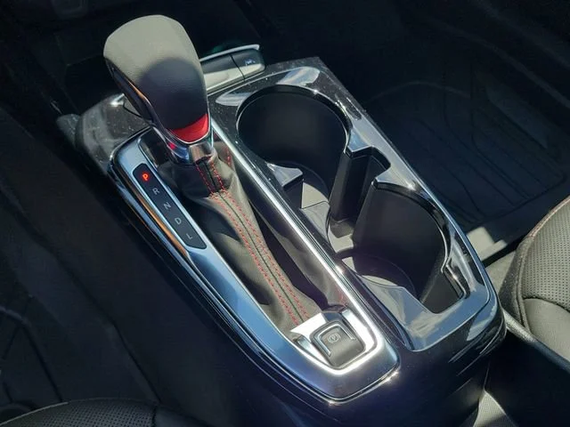 New 2026 Summit White Chevrolet 2RS image 31