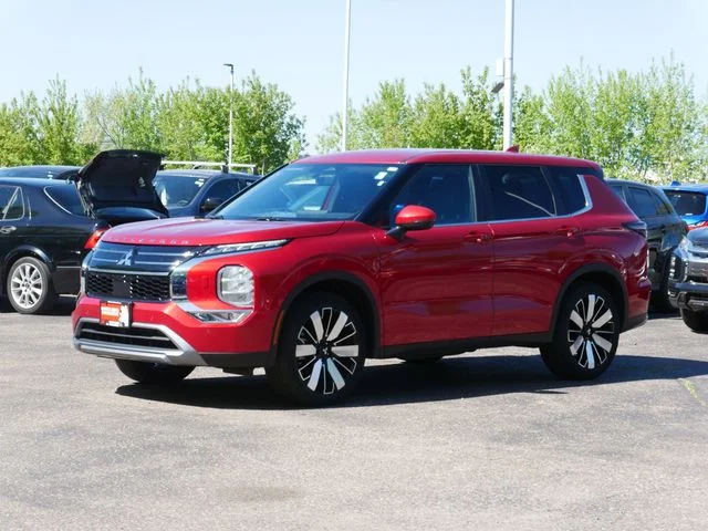 Certified 2025 Mitsubishi Outlander SE with VIN JA4J4VA87SZ031068 for sale in White Bear Lake, Minnesota