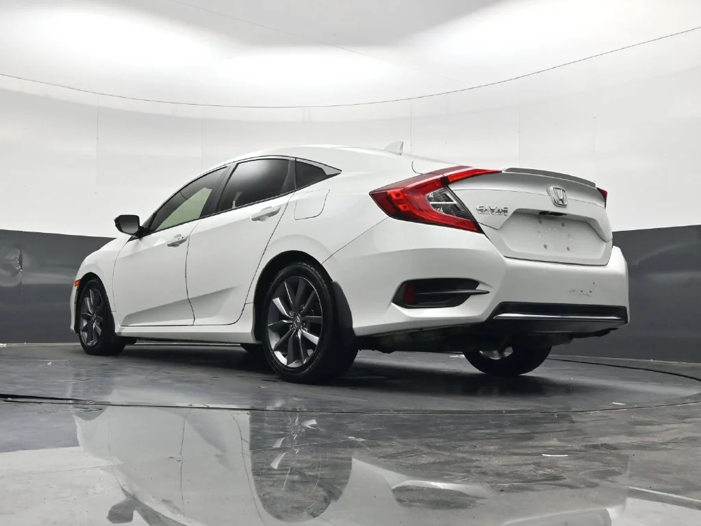 Used 2019  Honda EX image 31