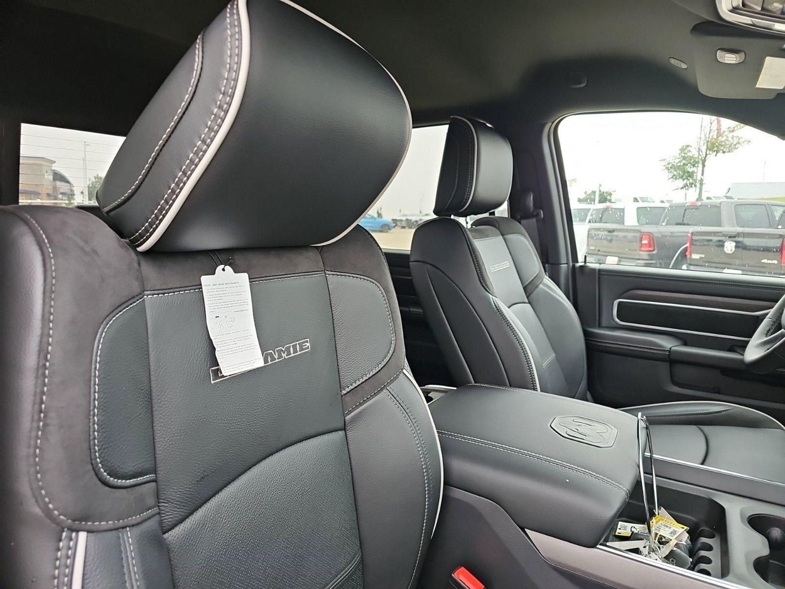 New 2026 Diamond Black Crystal Pearlcoat Ram Laramie image 10