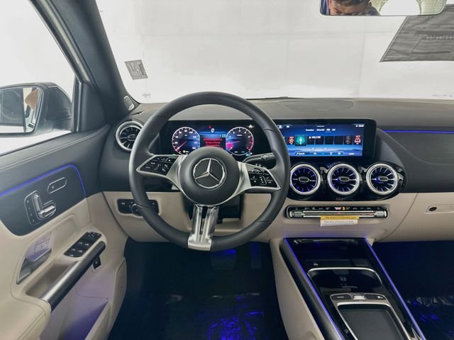 New 2026 Polar White Mercedes-Benz GLA 250 image 23