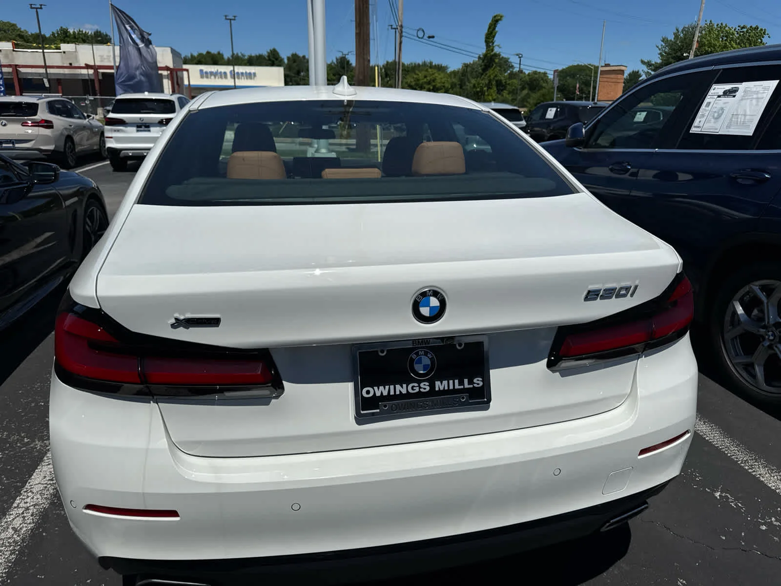 Used 2023 Alpine White BMW 530i xDrive image 10