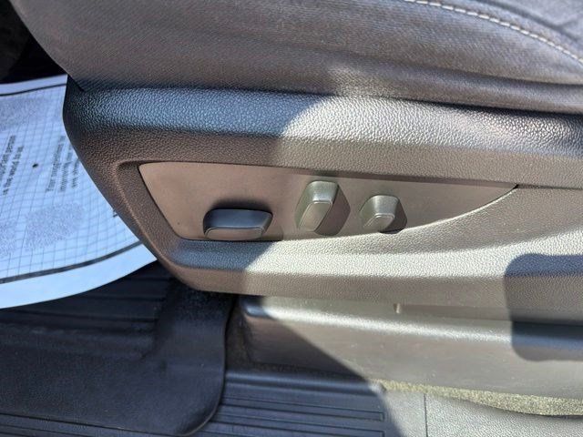 Used 2016 Silver Ice Metallic Chevrolet LT image 13