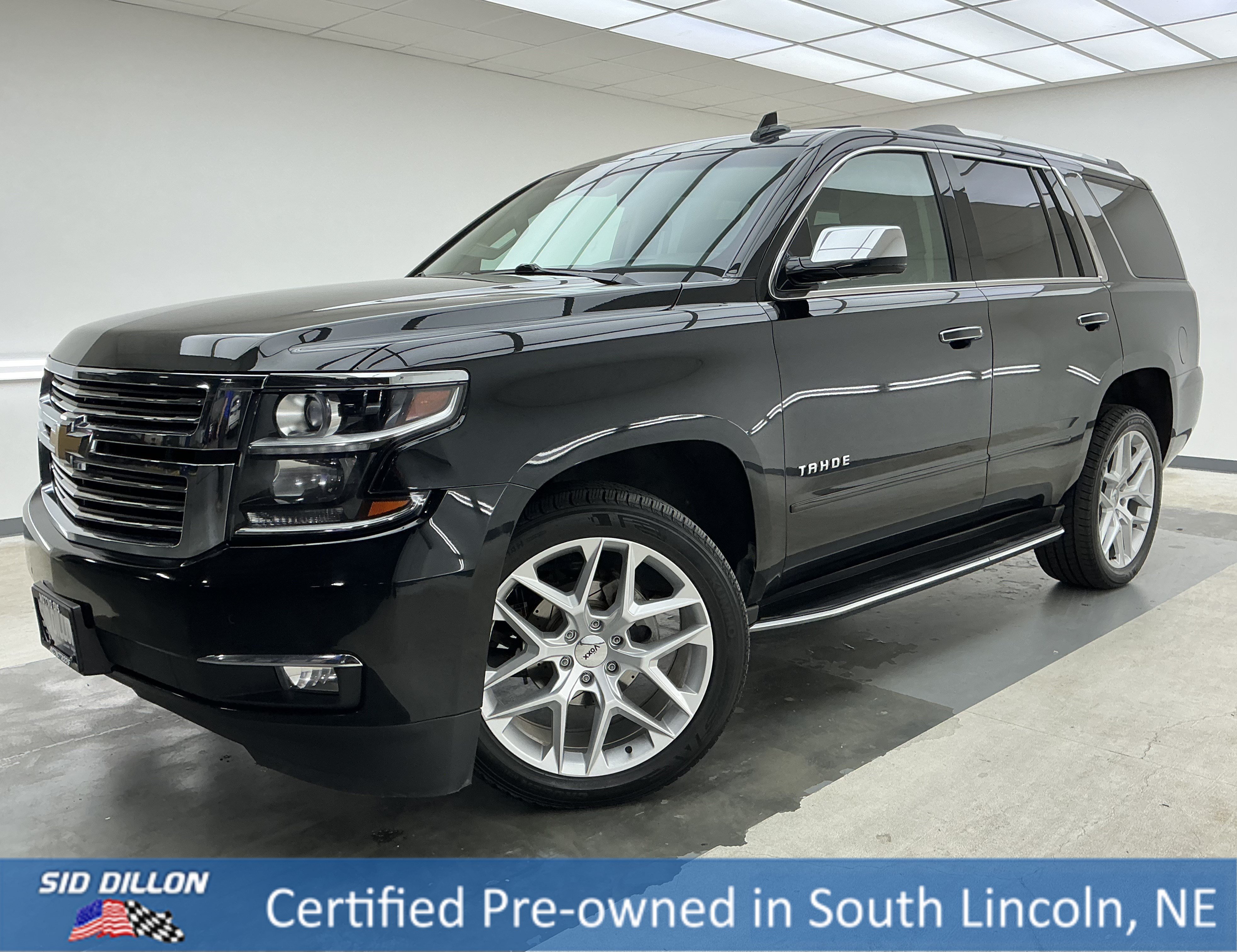 2017 Chevrolet Tahoe 4WD Premier's photo
