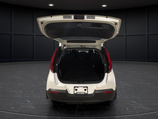 Used 2020 Snow White Pearl Kia LX image 25