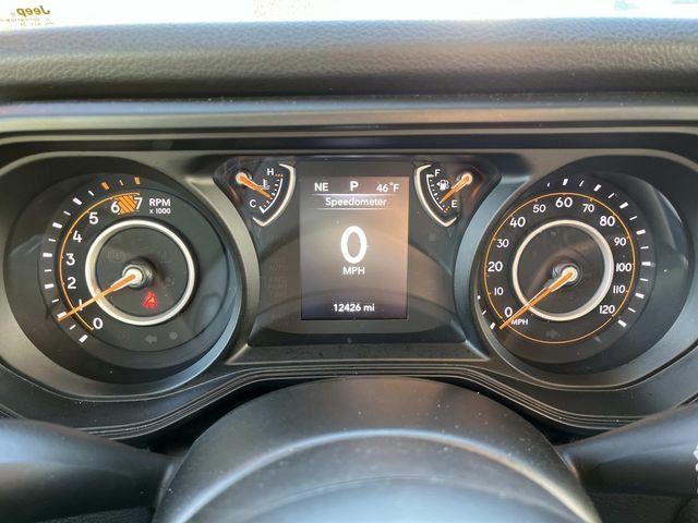 Used 2025 Red Jeep Sport S image 29