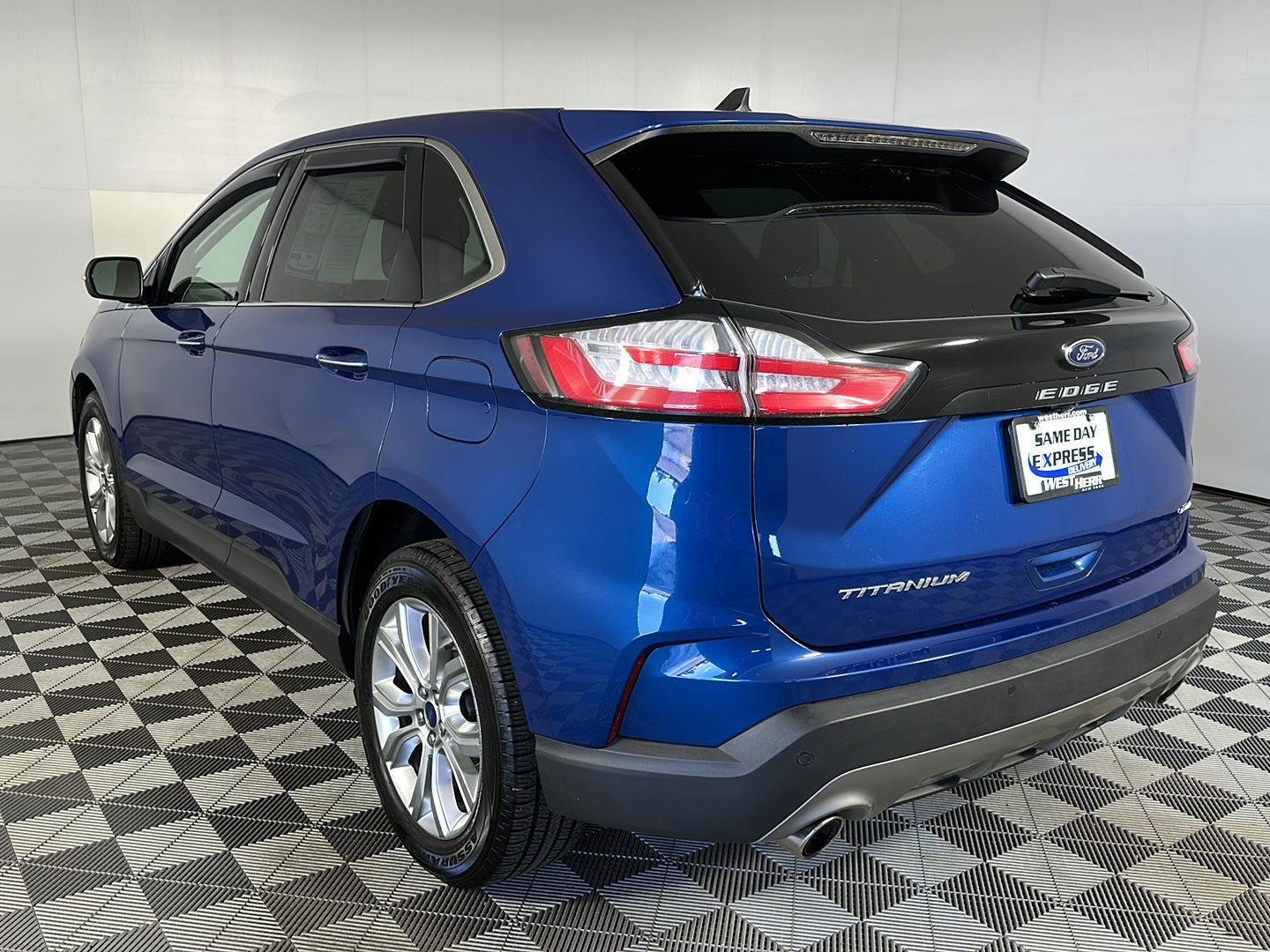 Used 2022 Atlas Blue Ford Titanium image 21