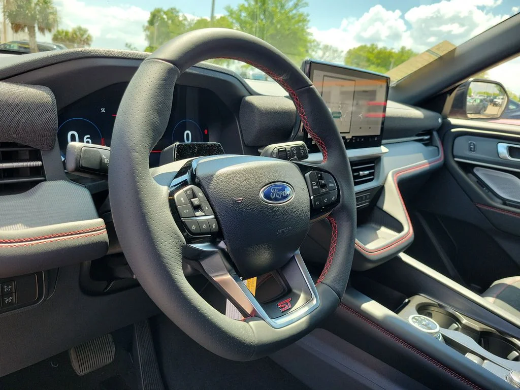 New 2026 Rapid Red Metallic Tinted Clearcoat Ford ST image 17
