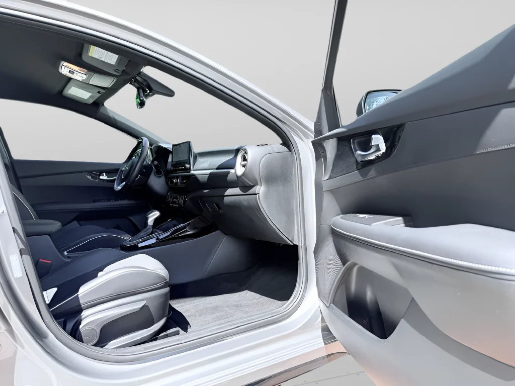 Used 2022 Gray Kia GT-Line image 32