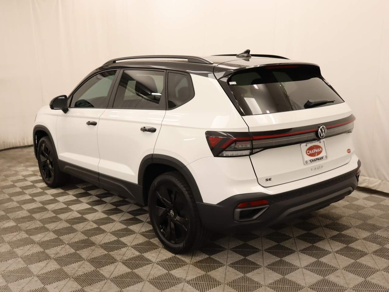 New 2026 Pure White w Volkswagen SE Black image 3