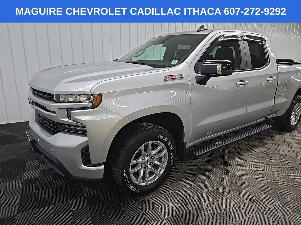Used 2020 Silver Chevrolet RST image 8