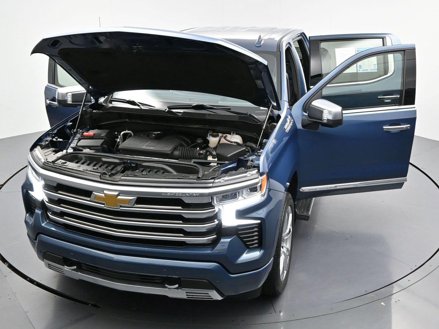 Used 2024 Lakeshore Blue Metallic Chevrolet High Country image 45
