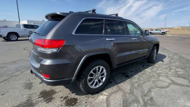 Used 2015 Gray Jeep Limited image 8