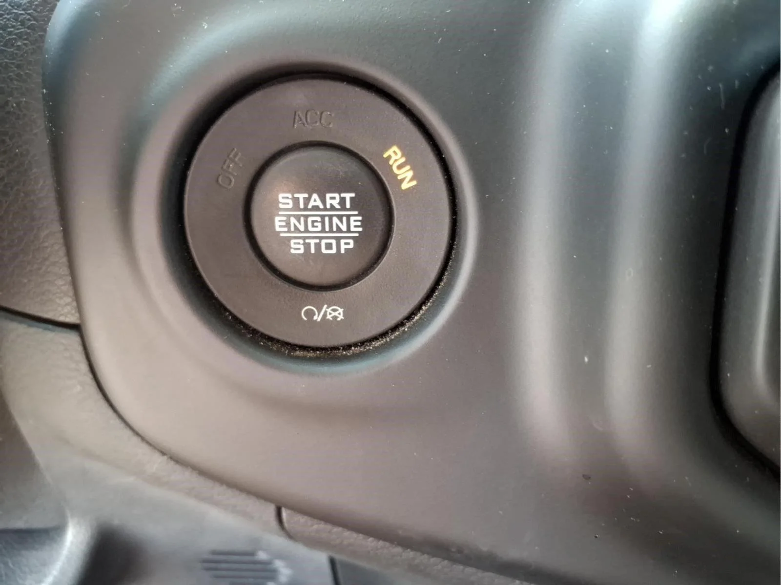 Used 2021 Snazzberry Pearlcoat Jeep Unlimited Rubicon image 30