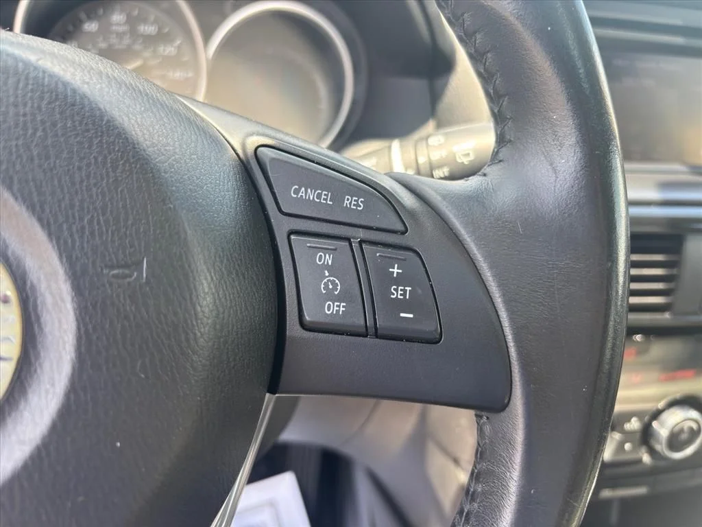 Used 2015 White Mazda Grand Touring image 17
