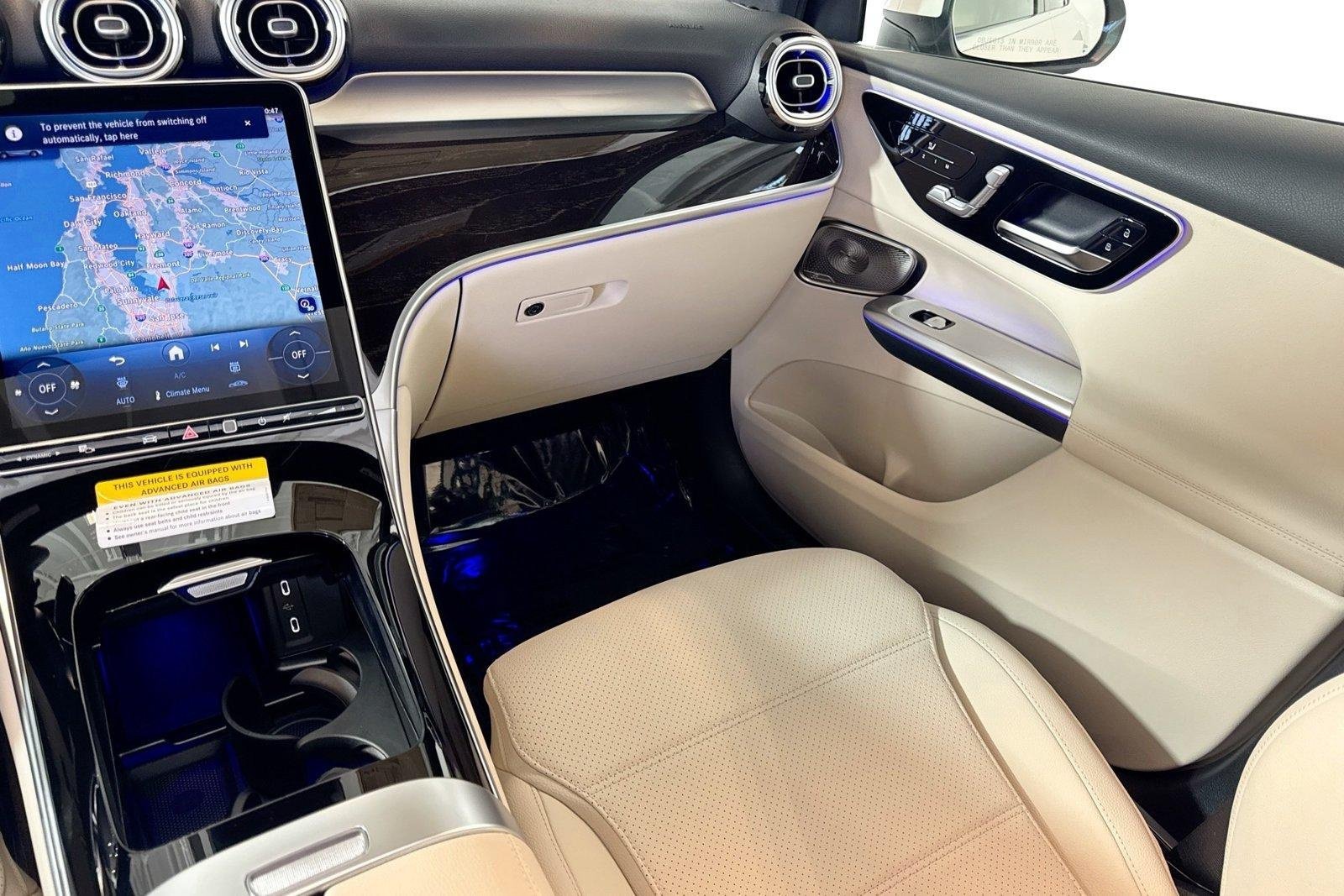 New 2026 Polar White Mercedes-Benz GLC 300 image 21