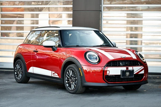 2026 MINI 2 Door Iconic