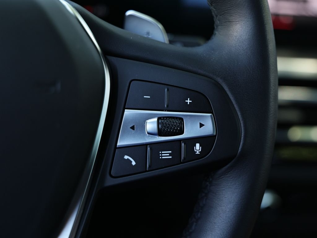2024 BMW 3 Series 330i - Photo 35