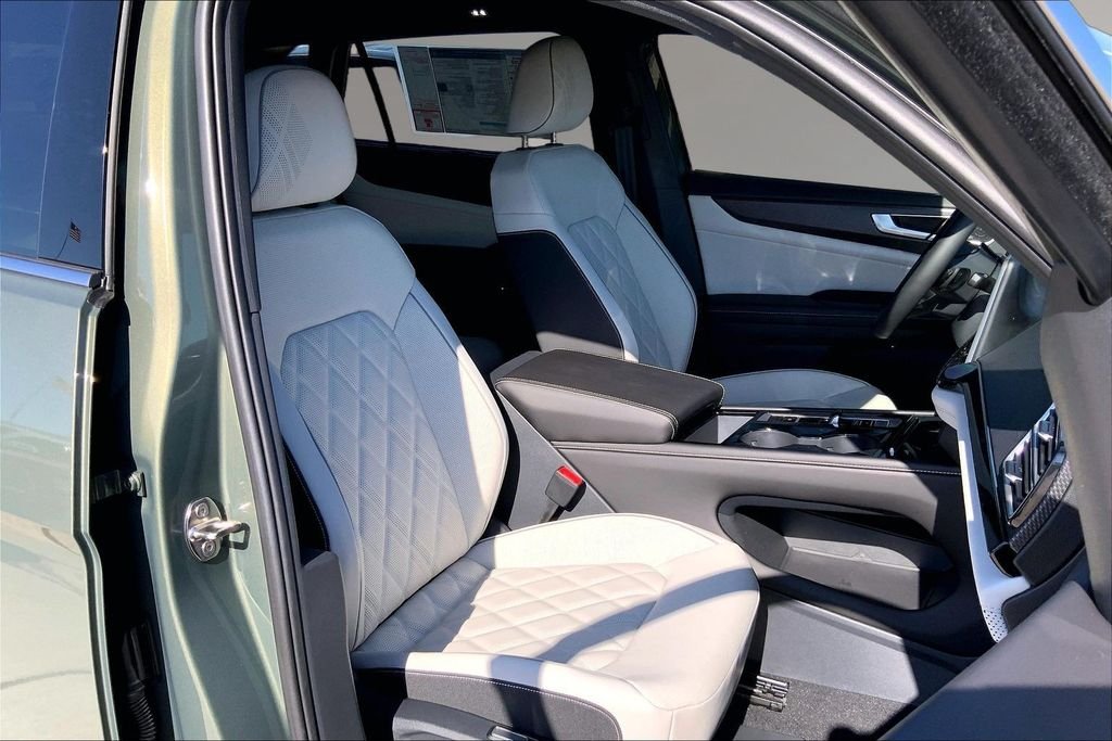 New 2026 Avocado Green Pearl Volkswagen 2.0T SEL Premium R-Line image 11