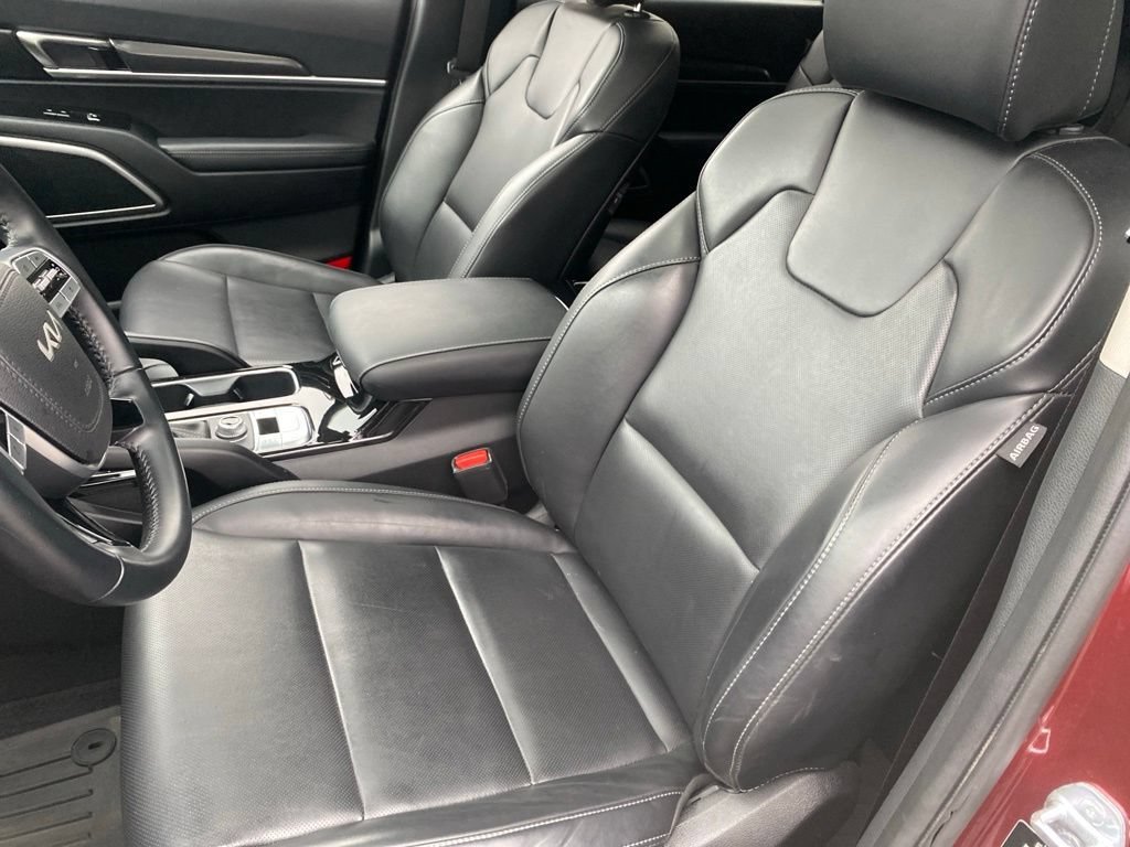 Used 2024 Dawning Red Kia S image 20