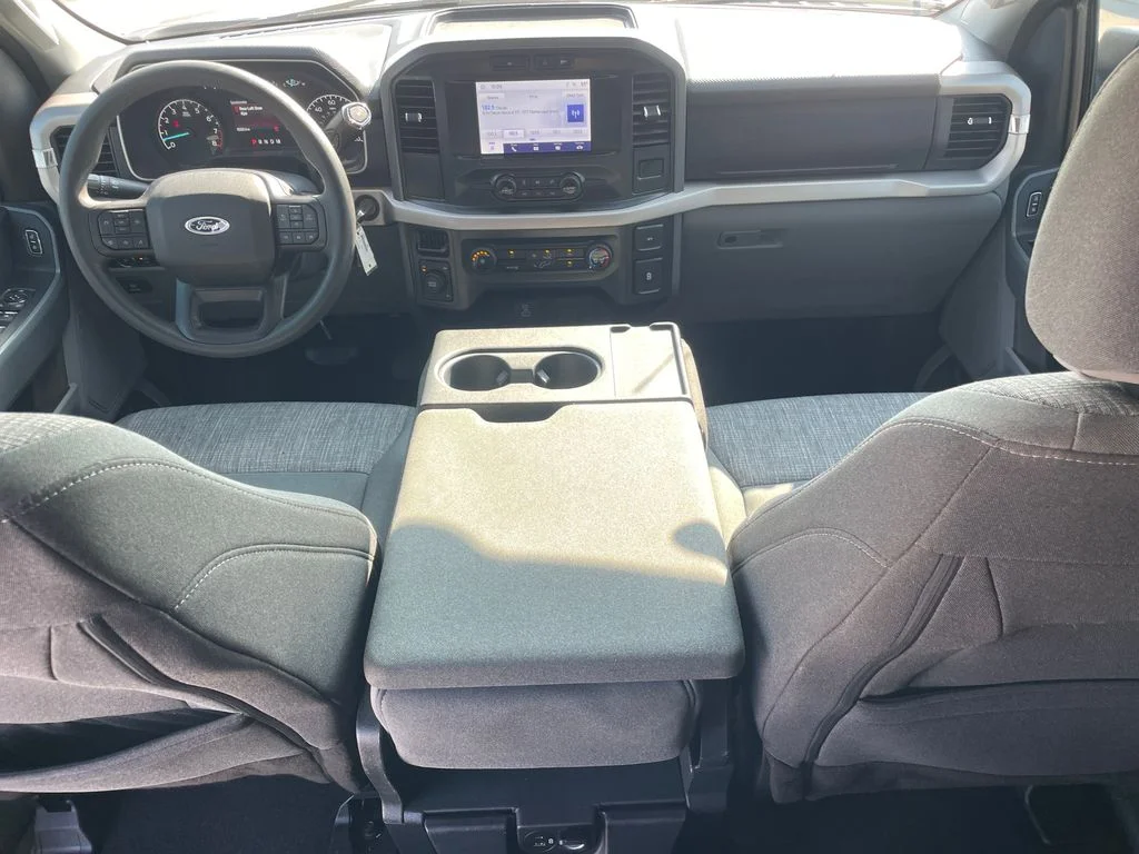 Used 2023 Gray Ford XLT image 9