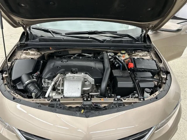 Used 2018 Beige Chevrolet Premier image 38