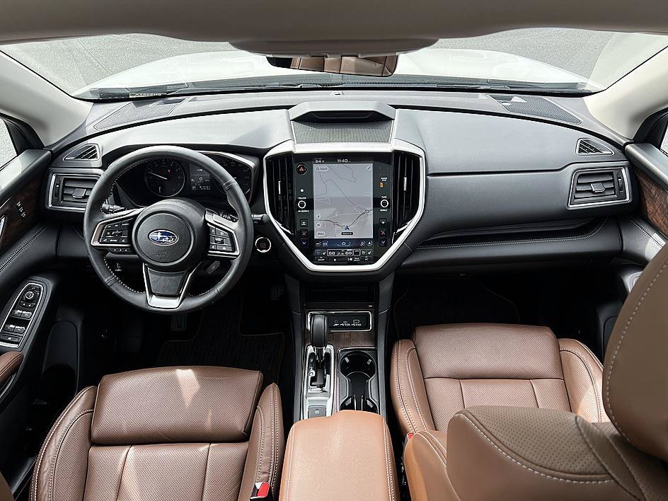 Used 2024 Crystal White Pearl Subaru Touring image 18
