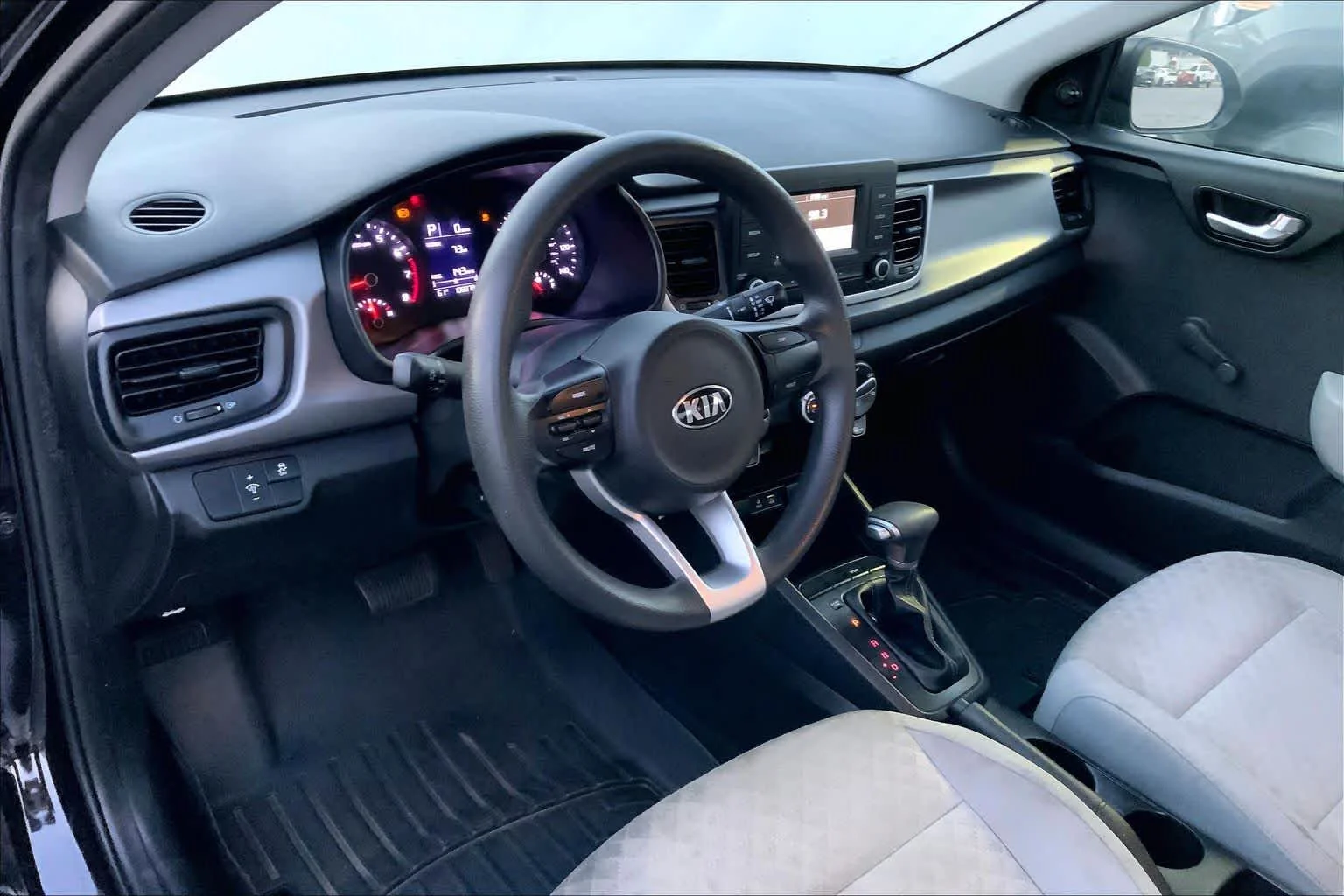 Used 2018 Aurora Black Kia LX image 17