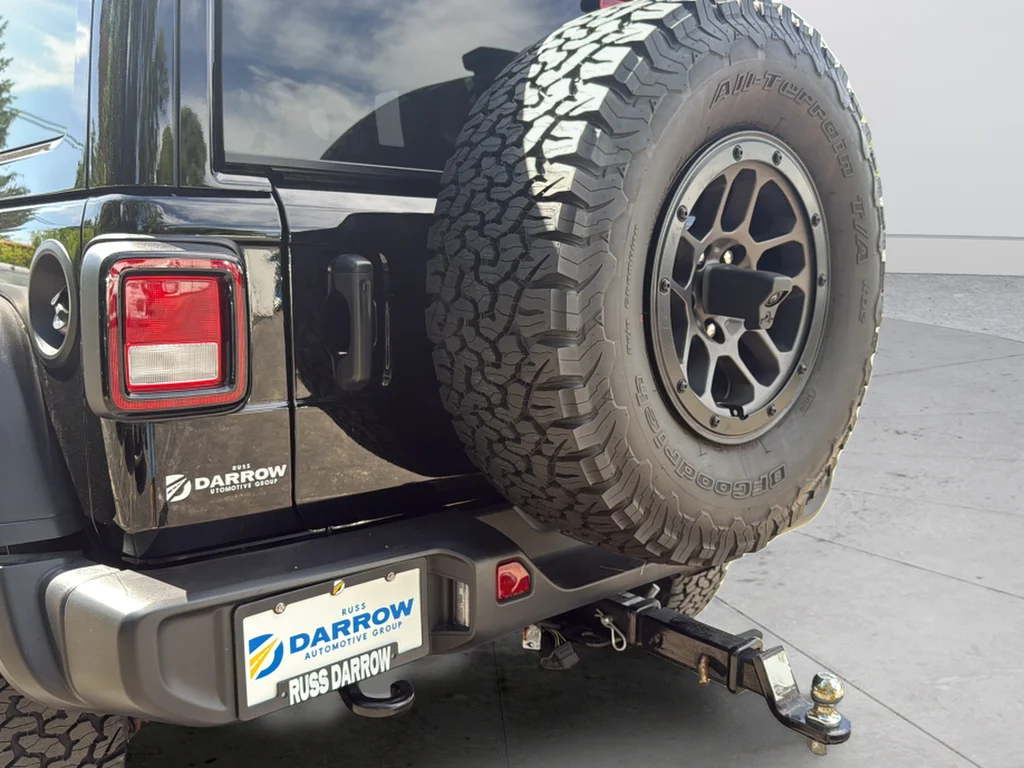 Used 2023 Black Jeep High Tide image 14