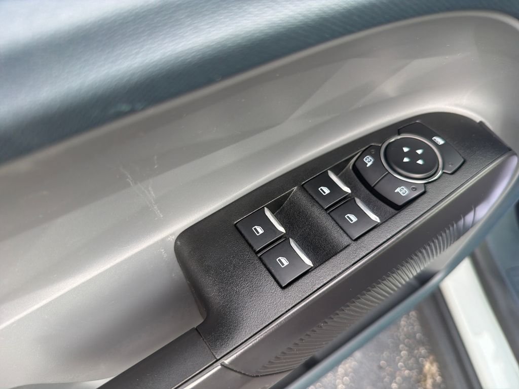 Used 2024 Green Ford XLT image 5
